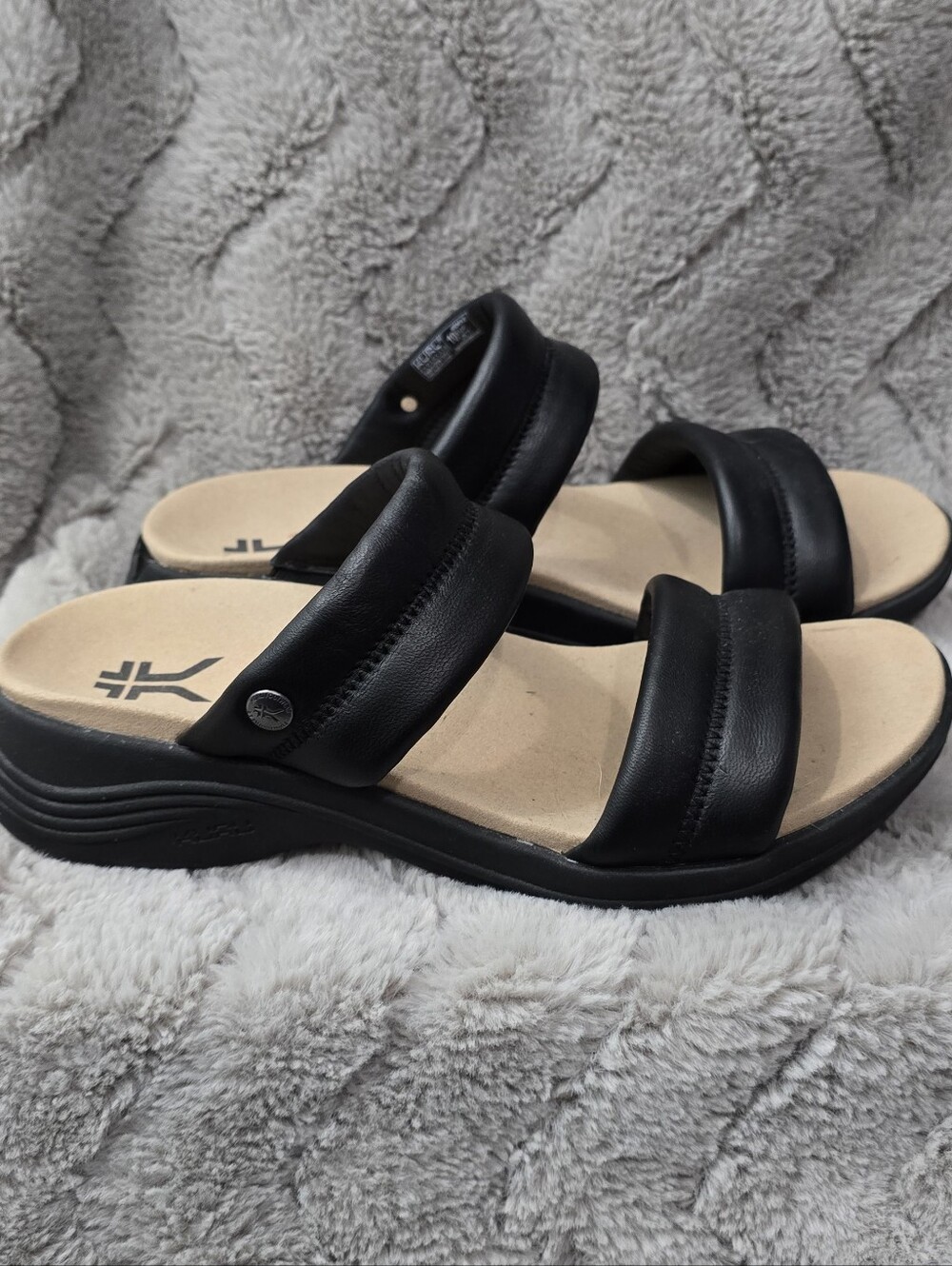 kuru coda mesa double strap black comfort sandals